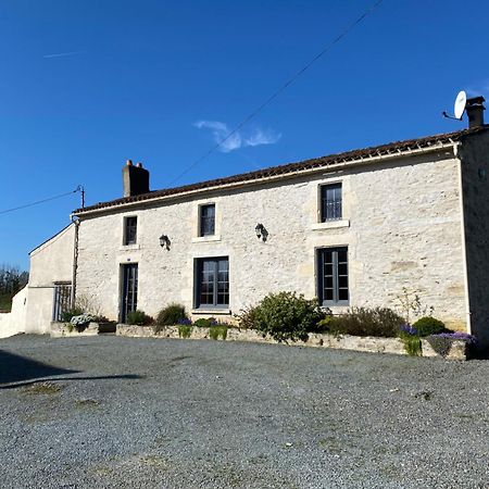 Gasthaus Les Puvinieres Breuil-Barret Exterior foto