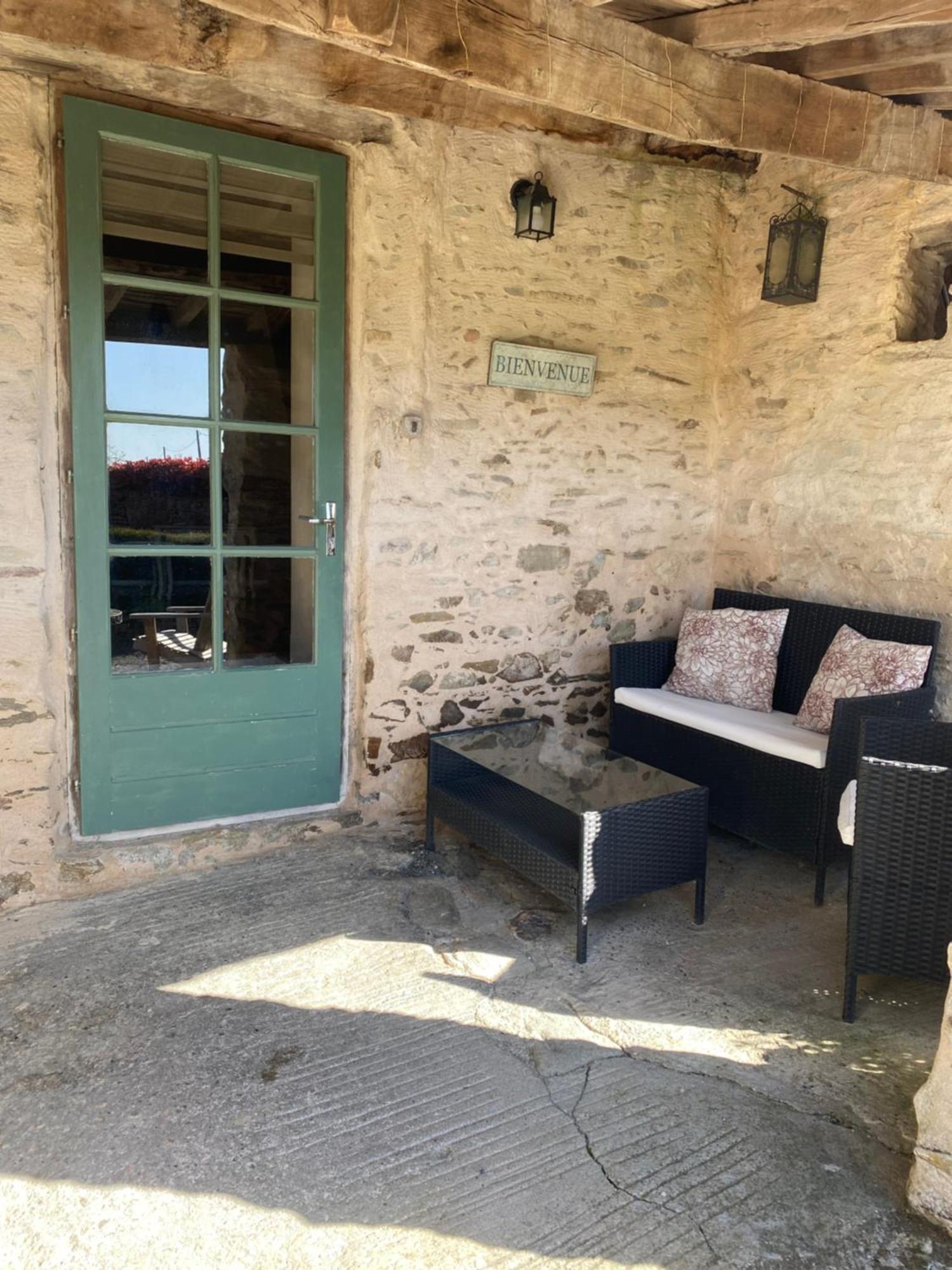 Gasthaus Les Puvinieres Breuil-Barret Exterior foto